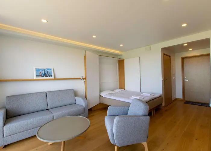 Modern Sea View By Kuus Solme Daire *