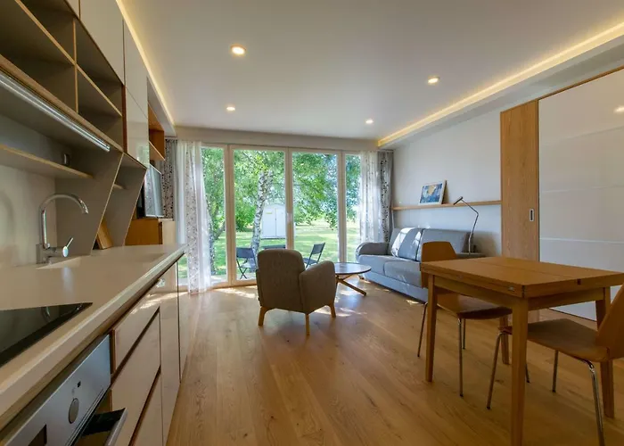 Modern Sea View By Kuus Solme